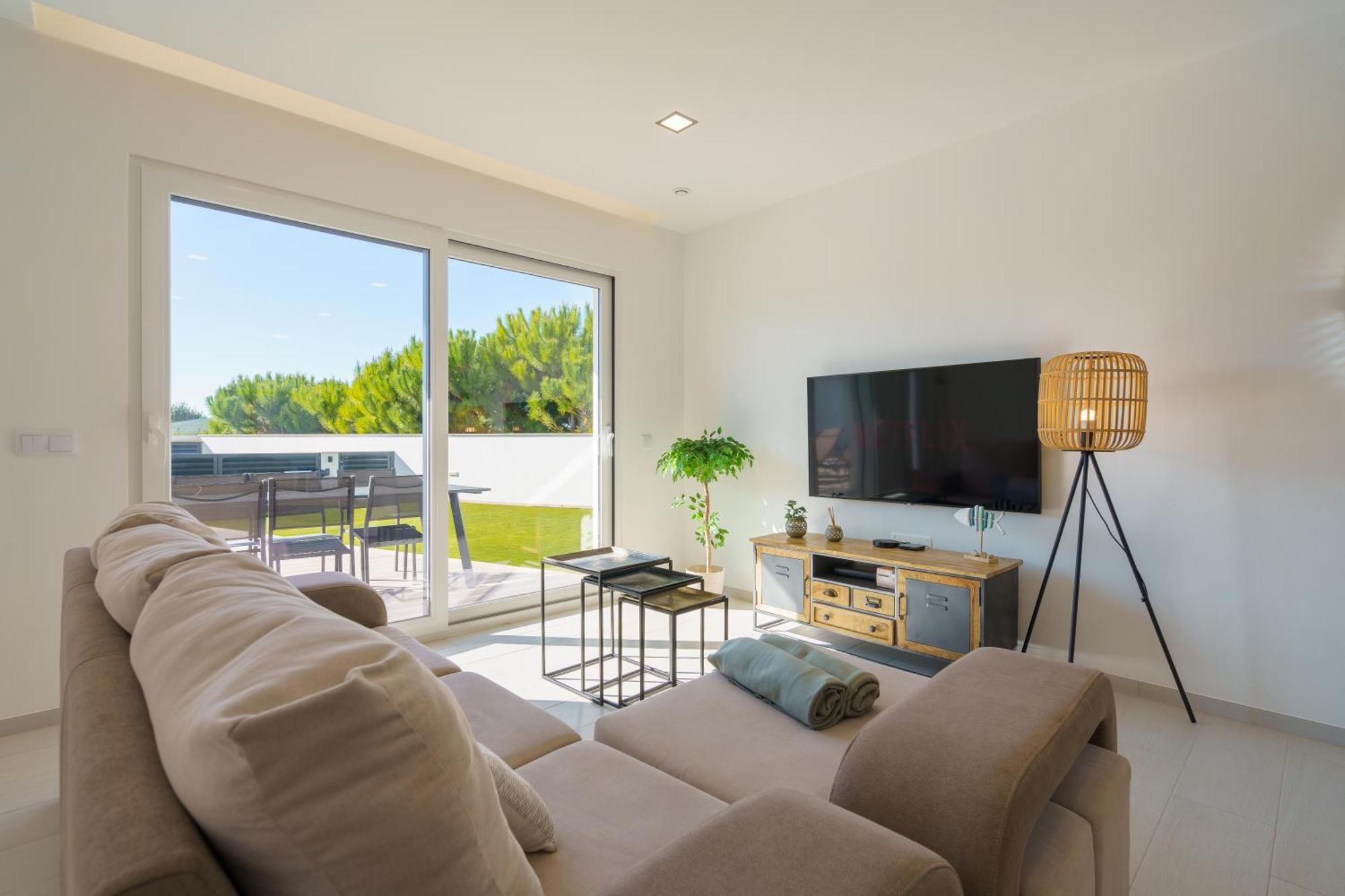 Villa Beach And Friends With Ocean View โลรินญา ภายนอก รูปภาพ